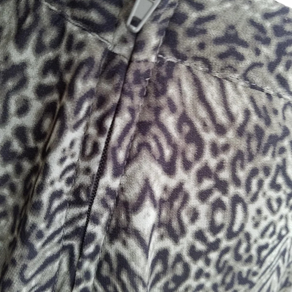 Animal Print Skirt / Green & Black / Fits 6-8 - Picture 3 of 4